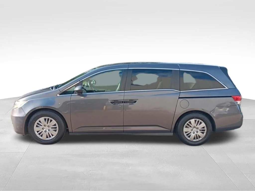 Used 2016 Modern Steel Metallic Honda LX image 4