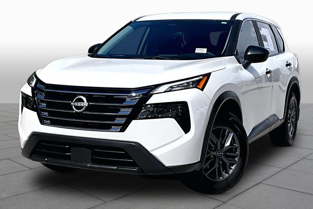 Used 2024 White Nissan S image 1