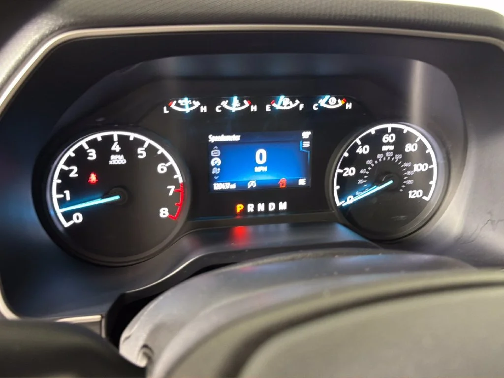 Used 2021  Ford XL image 22
