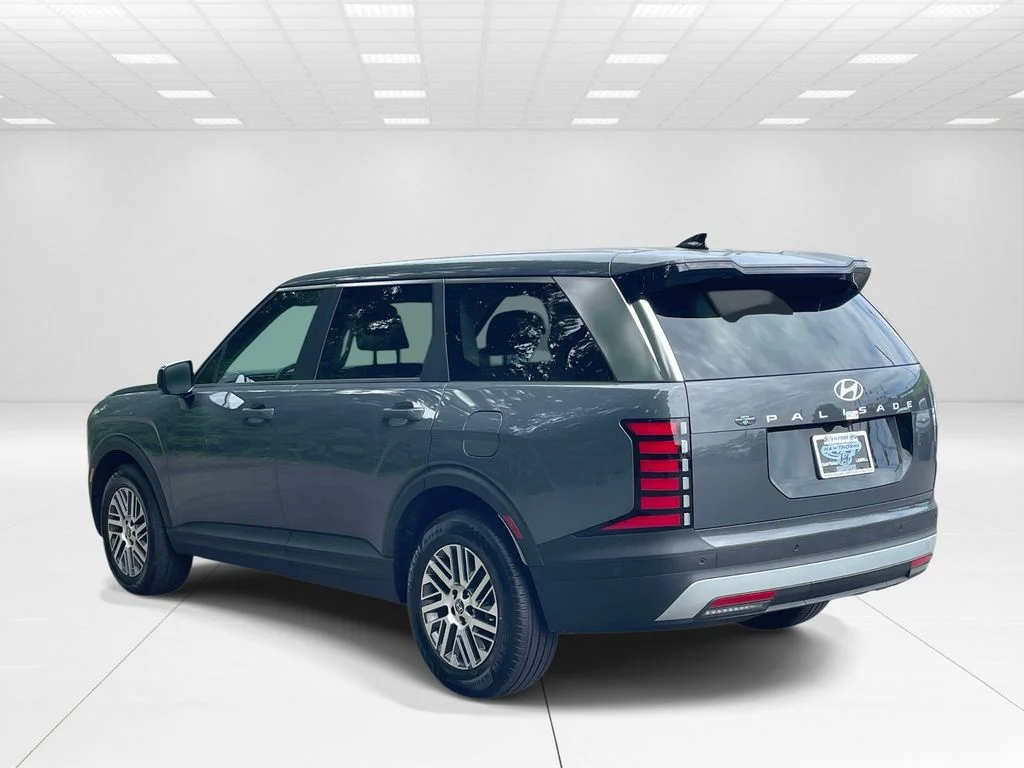 New 2026 Gray Hyundai SE image 4
