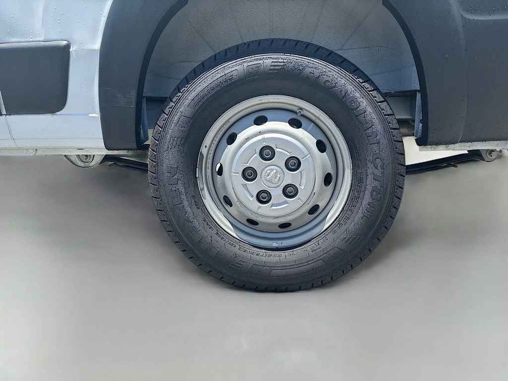 Used 2023 White Ram Base image 12