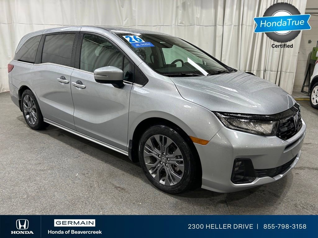 Certified Used 2026 Solar Silver Metallic Honda Touring image 32
