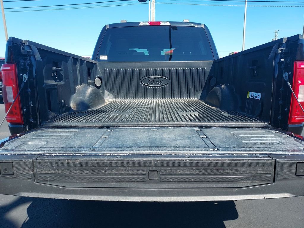 Used 2022 Black Ford XLT image 28