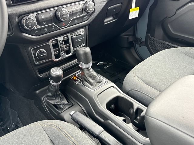 New 2026 Anvil Clearcoat Jeep Sport S image 14