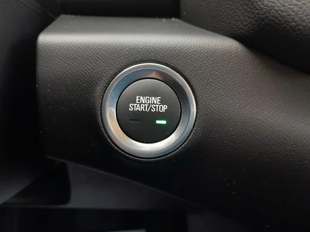 Used 2023 White GMC Denali image 18