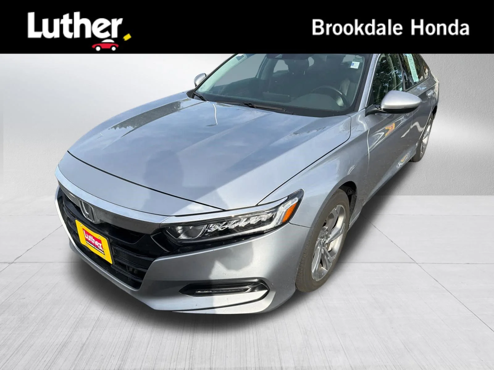 Certified Used 2018 Silver Honda EX-L 1.5T image 1