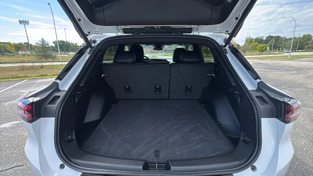 2024 Chevrolet Equinox EV LT - Photo 11