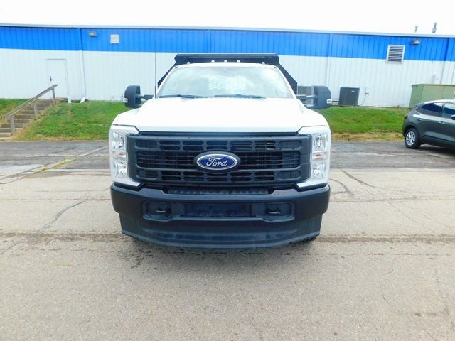 2024 Ford F-350 Super Duty Chassis Cab XL - Photo 37