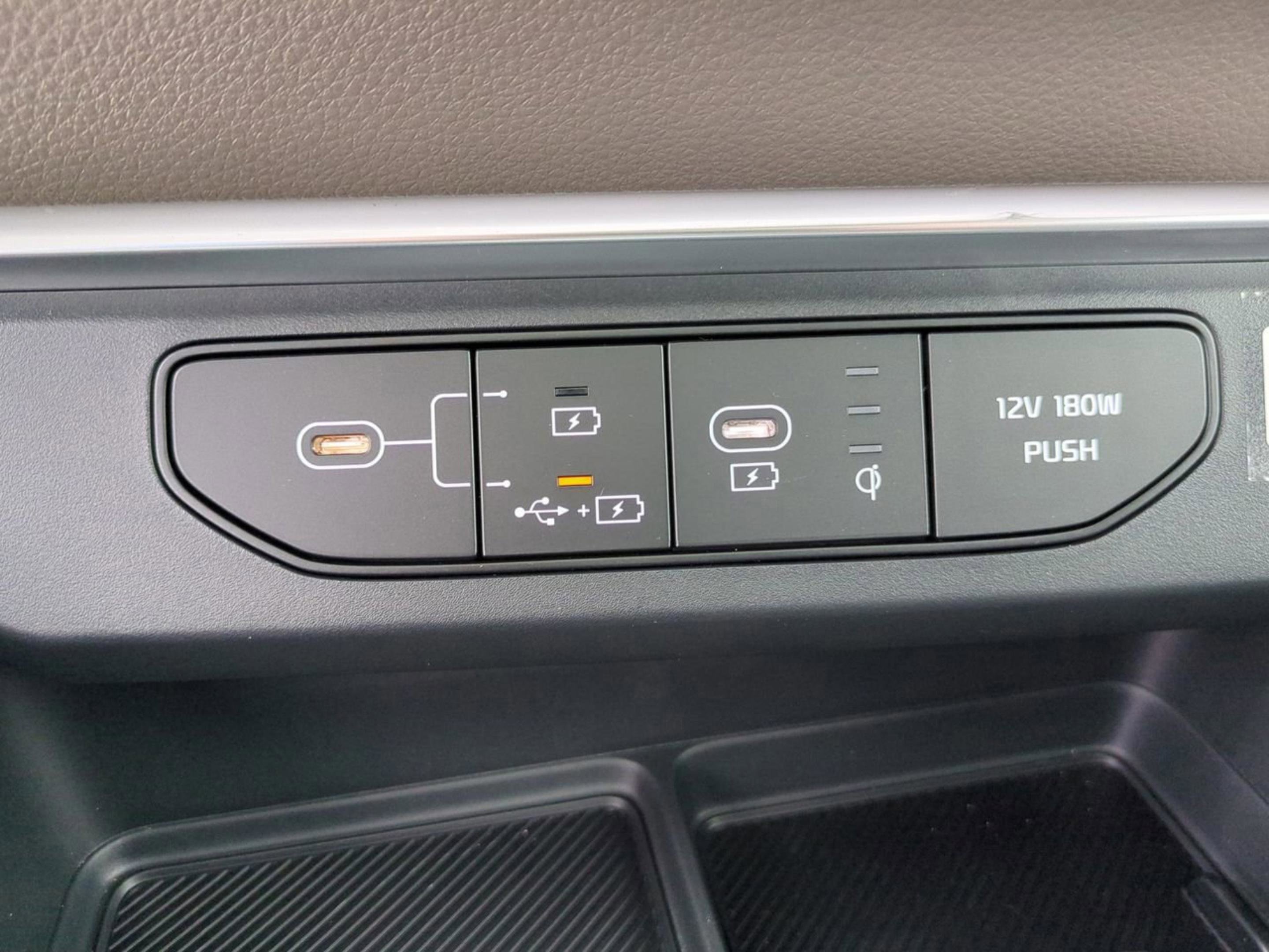 2026 Kia Carnival SX - Photo 28