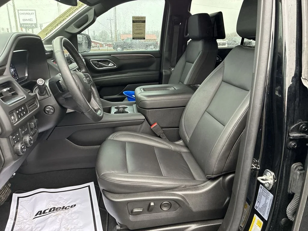 Used 2024 Black Chevrolet Z71 image 11
