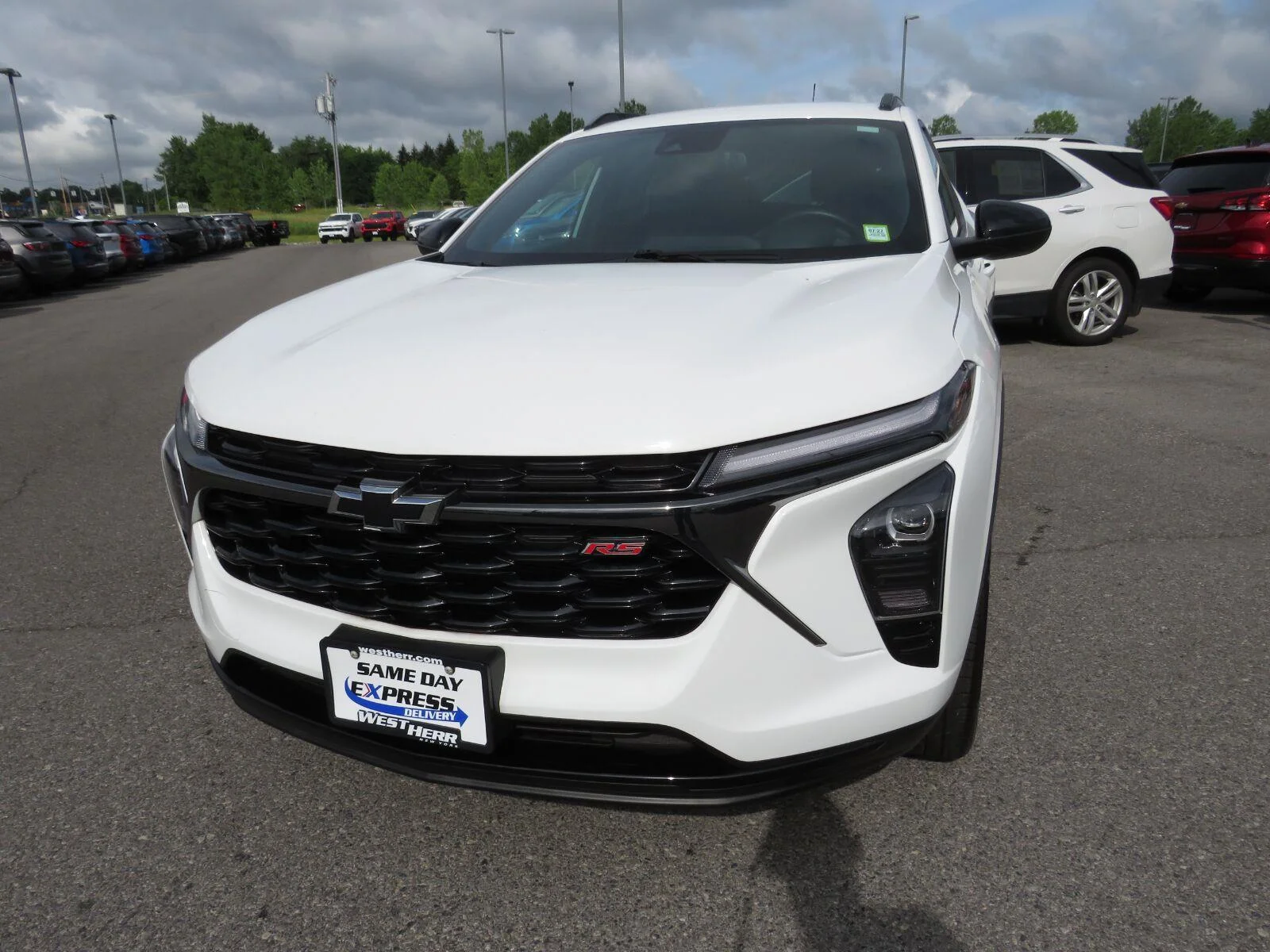 Used 2025 Summit White Chevrolet 2RS image 10