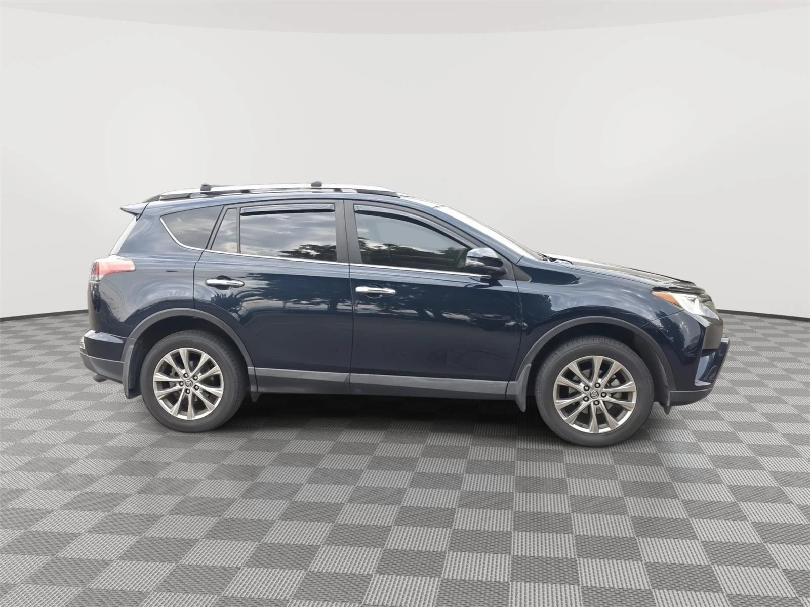 Certified Used 2018 Galactic Aqua Mica Toyota Limited image 40
