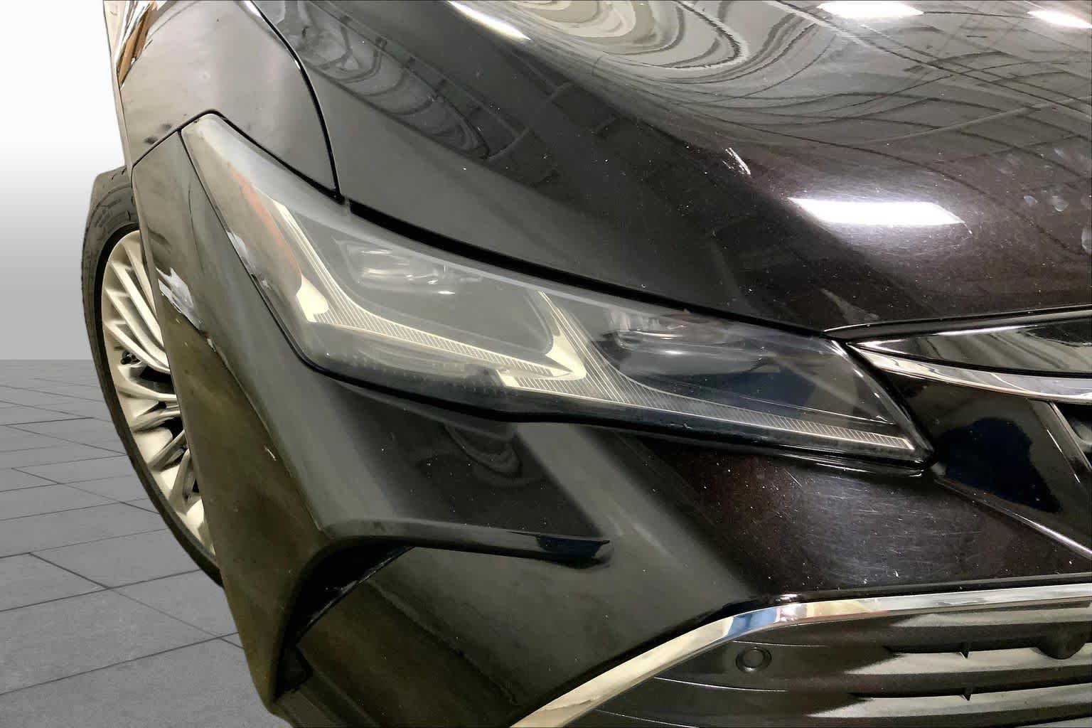 Used 2019 Opulent Amber Toyota Limited image 28