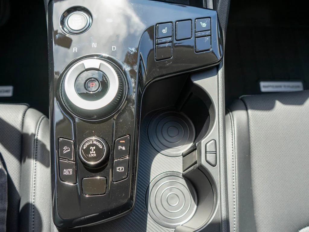 2025 Kia Sportage EX Hybrid - Photo 23