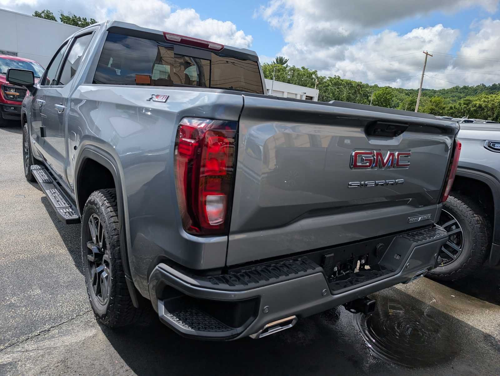 New 2026 Sterling Metallic GMC Elevation image 9