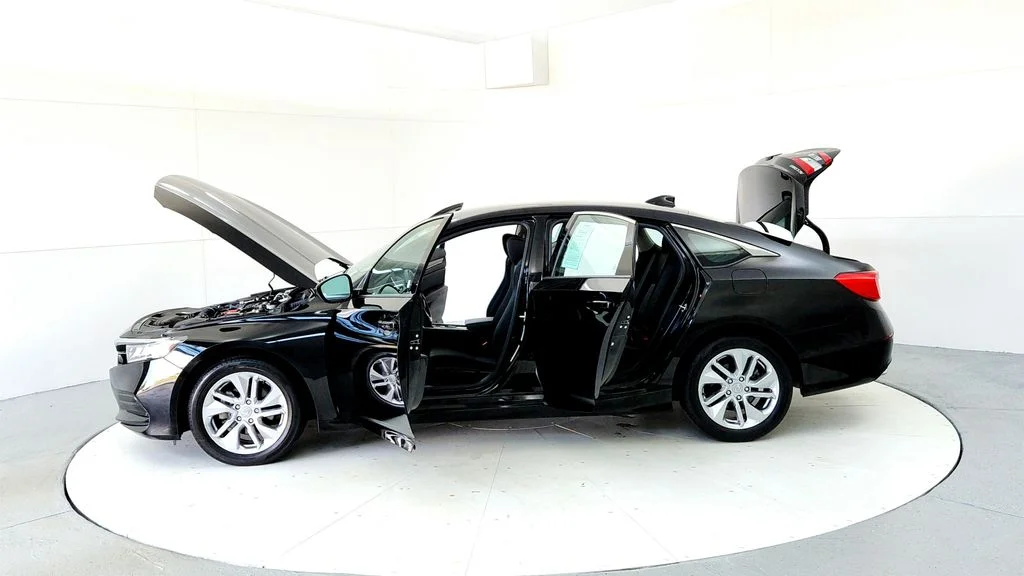 Used 2020  Honda LX image 10