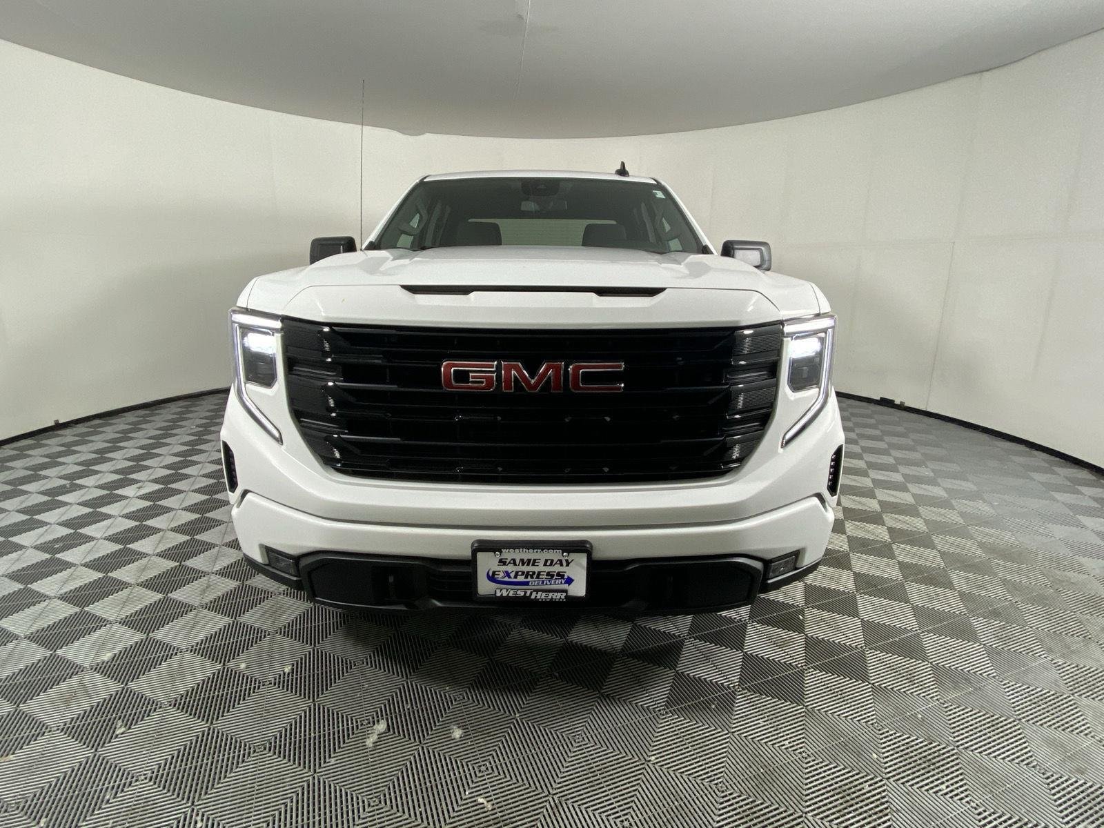 Used 2024 Summit White GMC Elevation image 7