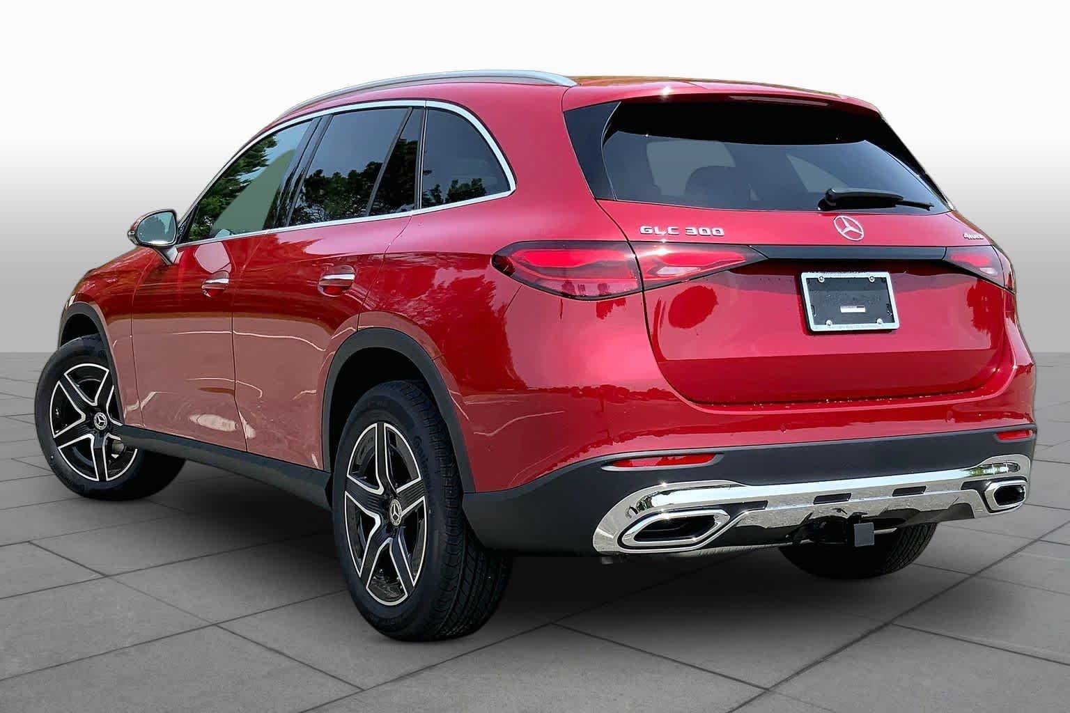 New 2026 MANUFAKTUR Patagonia Red Metallic Mercedes-Benz GLC 300 image 16