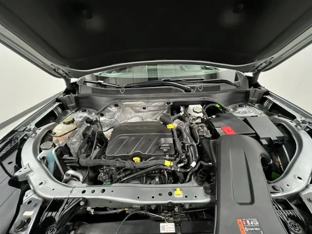 2025 Chevrolet Trax LT - Photo 28