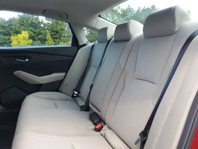 2025 Honda Accord SE - Photo 8