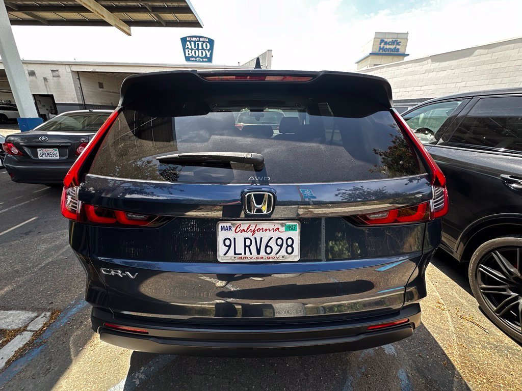 Used 2024  Honda EX image 27
