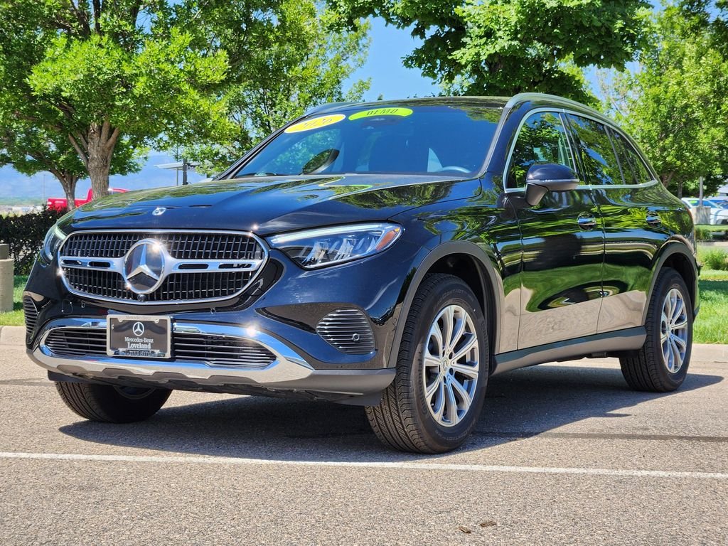 Certified Used 2026 BLACK Mercedes-Benz 300 image 4