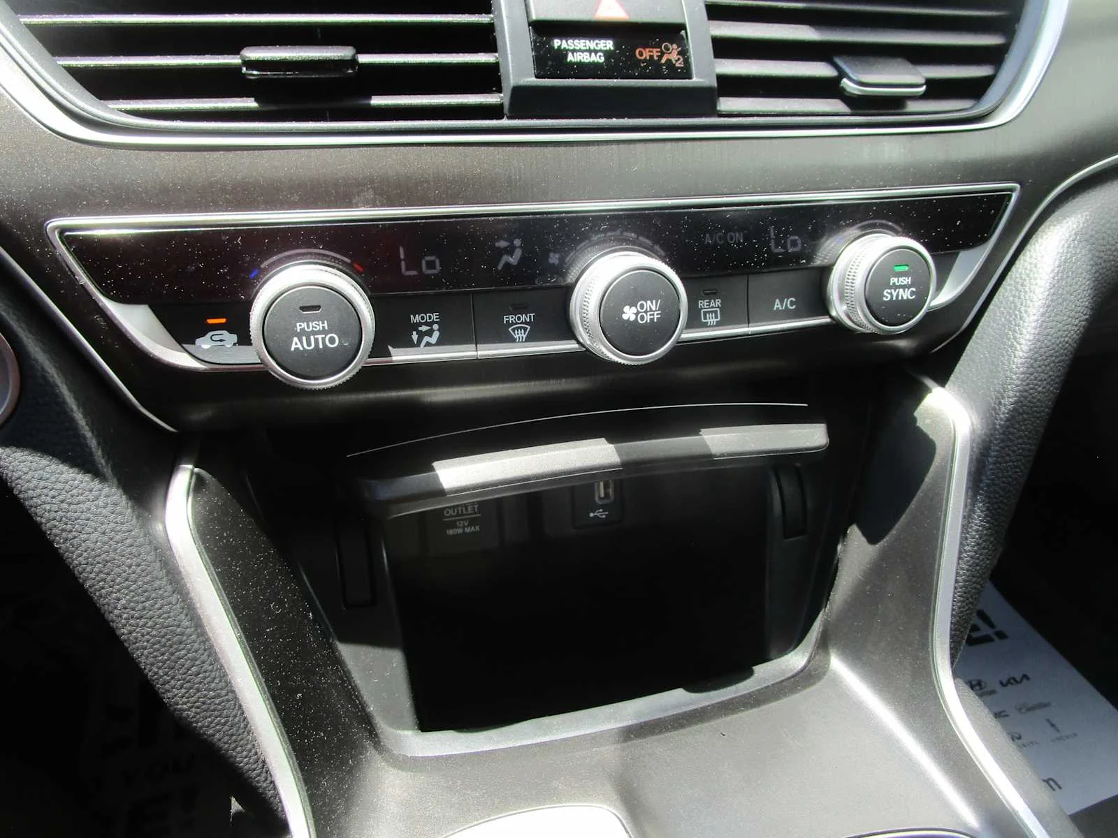 Used 2020 Modern Steel Metallic Honda LX image 17