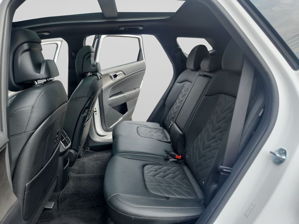 Certified Used 2024 White Kia X-Pro Prestige image 16