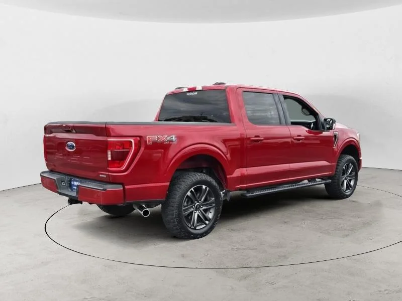 Used 2022 Red Metallic Ford XLT image 3