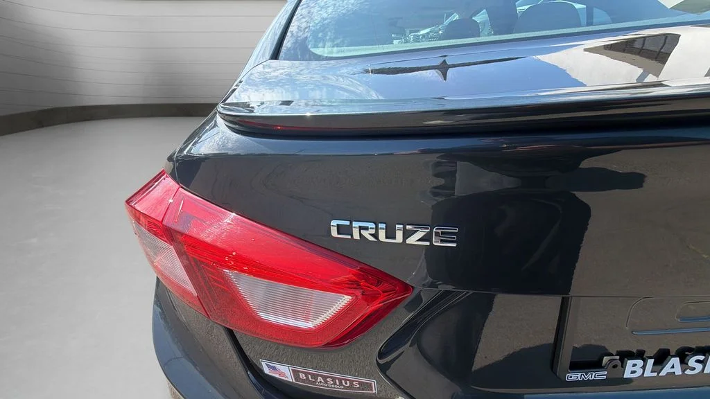 Used 2017 Gray Chevrolet LT image 28