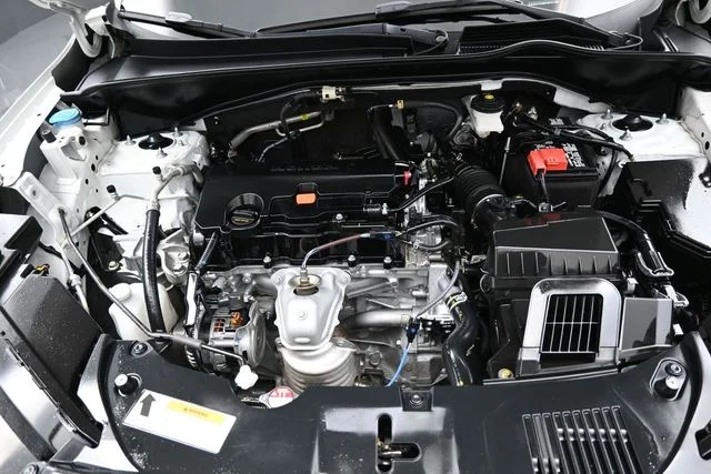 Used 2024 White Honda EX-L image 34