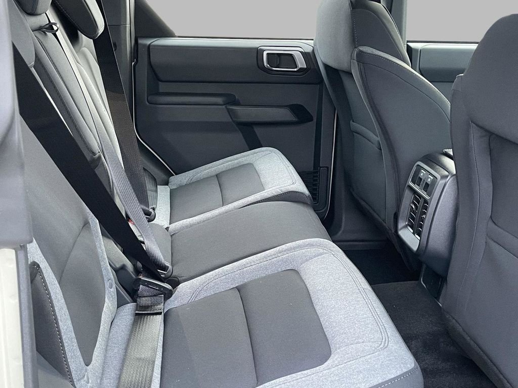 2025 Ford Bronco 4-Door Base - Photo 18