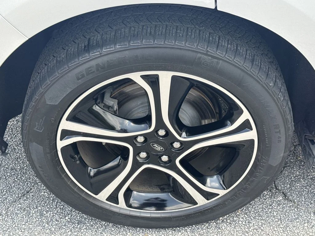 Used 2019 Silver Ford ST image 17