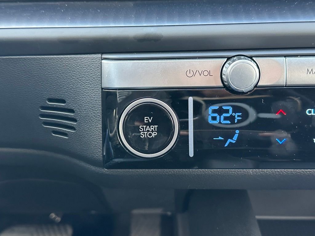 2025 Hyundai IONIQ 6 SE - Photo 17