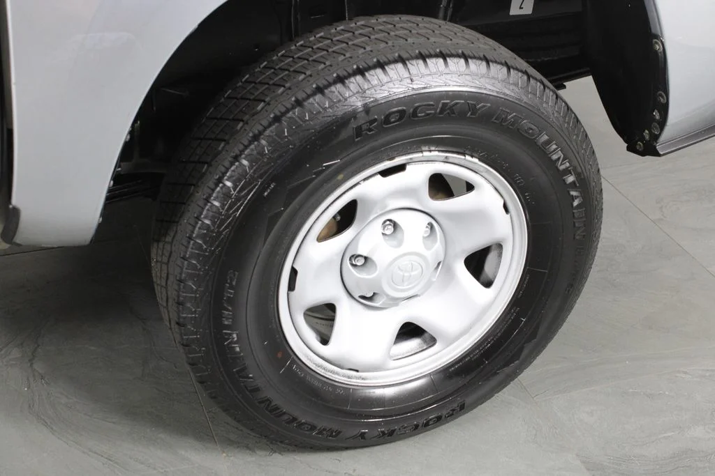 Used 2022 Silver Toyota SR image 12