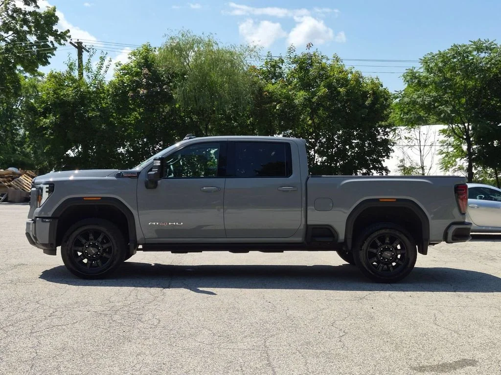 Used 2024 Gray GMC AT4 image 9