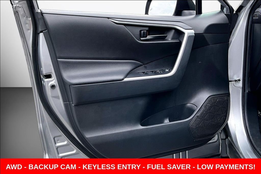 Used 2020 Silver Toyota LE image 19