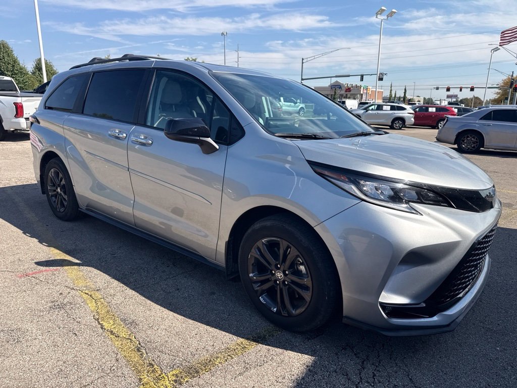 2025 Toyota Sienna XSE