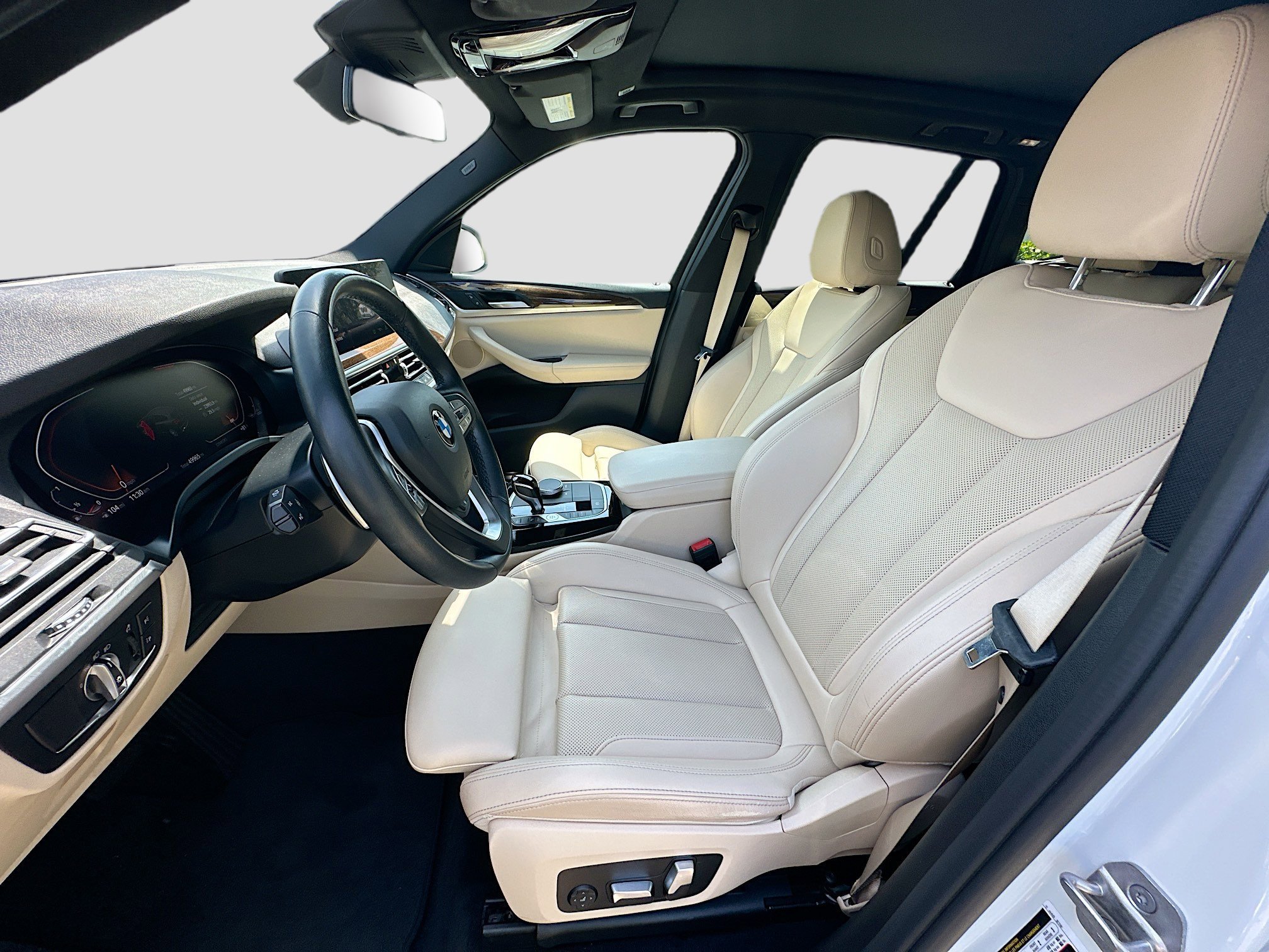 Used 2022 Alpine White BMW sDrive30i image 15