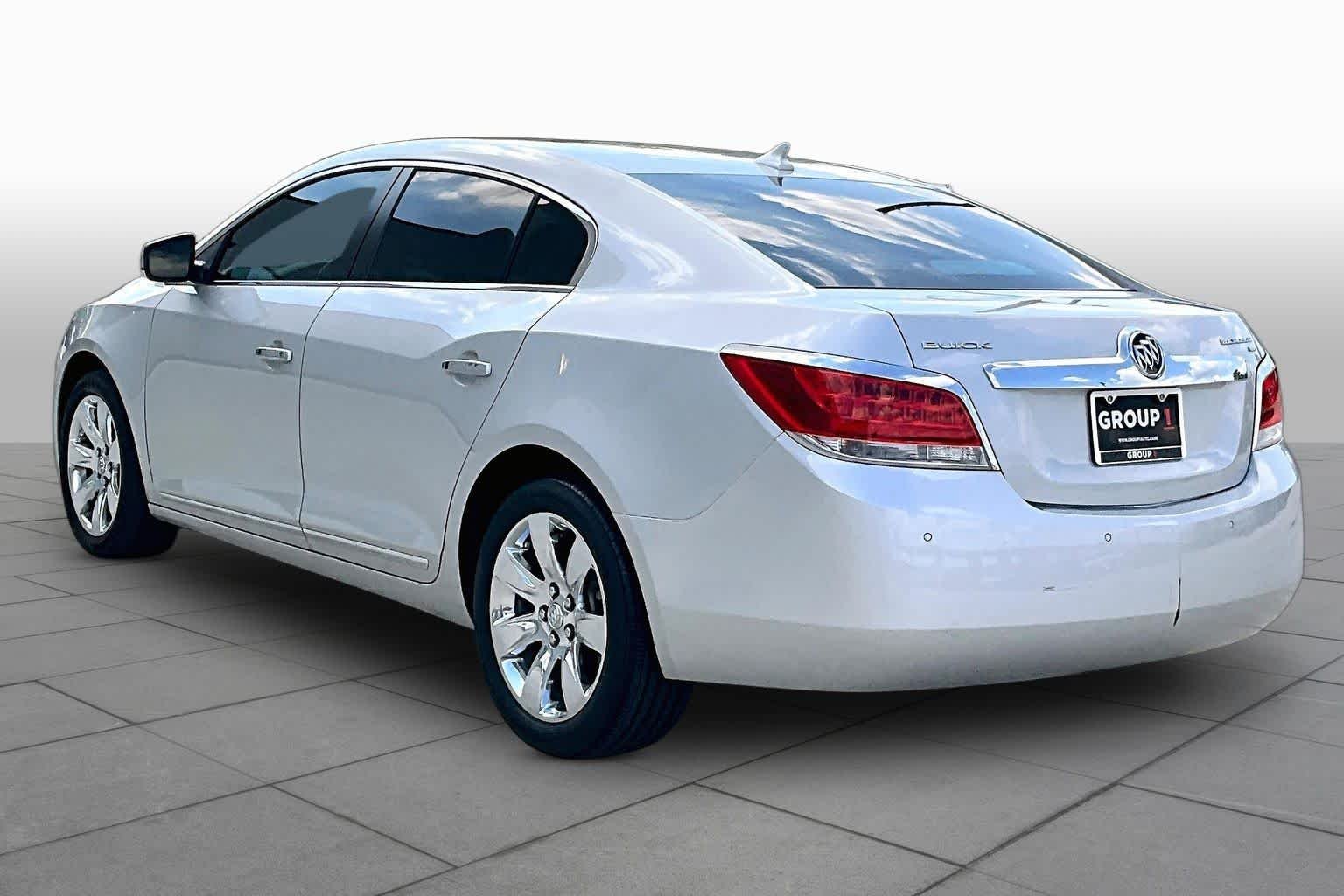 Used 2011 Quicksilver Metallic Buick CXL image 10