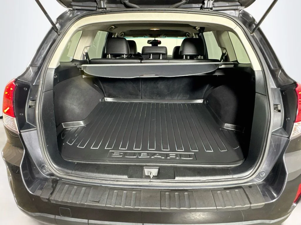 Used 2011 Gray Subaru 3.6R image 30