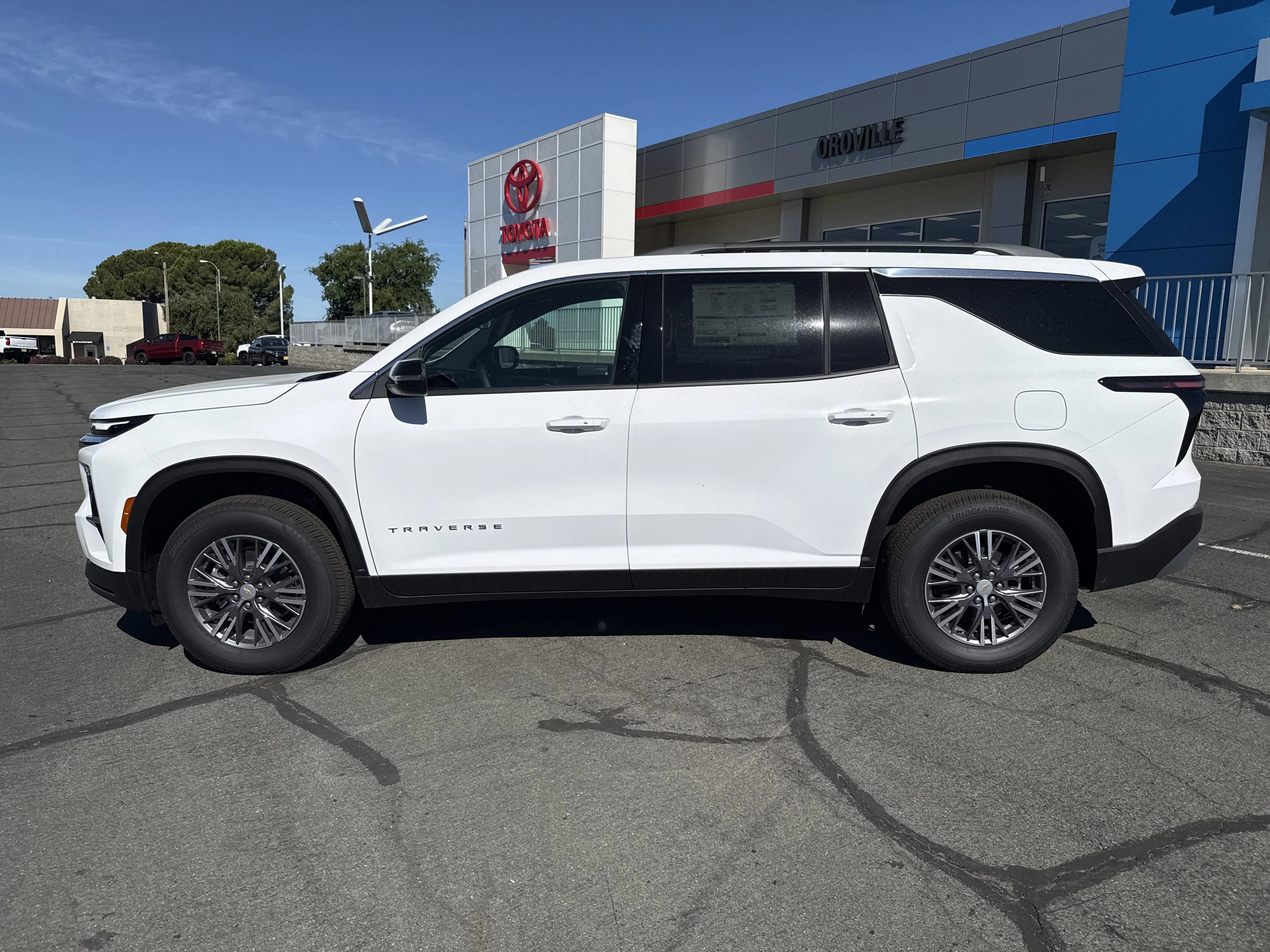 New 2026 Summit White Chevrolet LT image 2