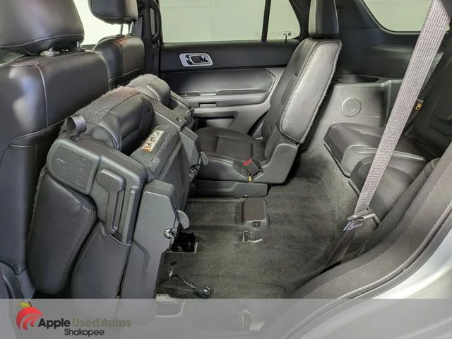 Used 2015 Silver Ford XLT image 36
