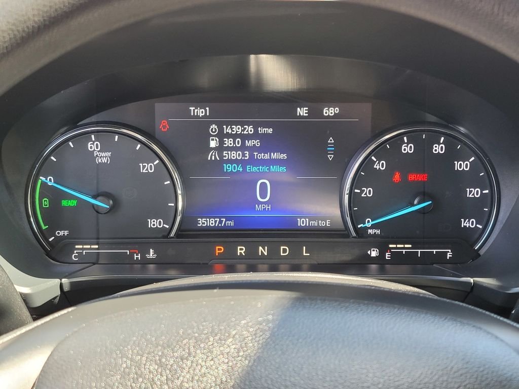 Certified Used 2022 Oxford White Ford SE image 24