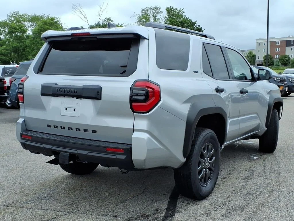 New 2026 Cutting Edge Toyota SR5 image 4