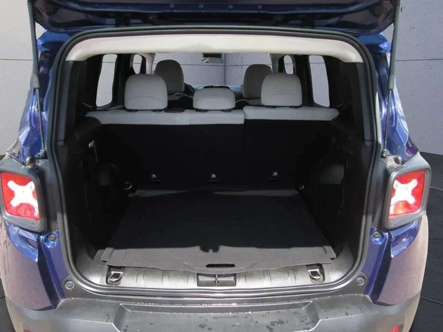 Used 2020 Blue Clearcoat Jeep Latitude image 12