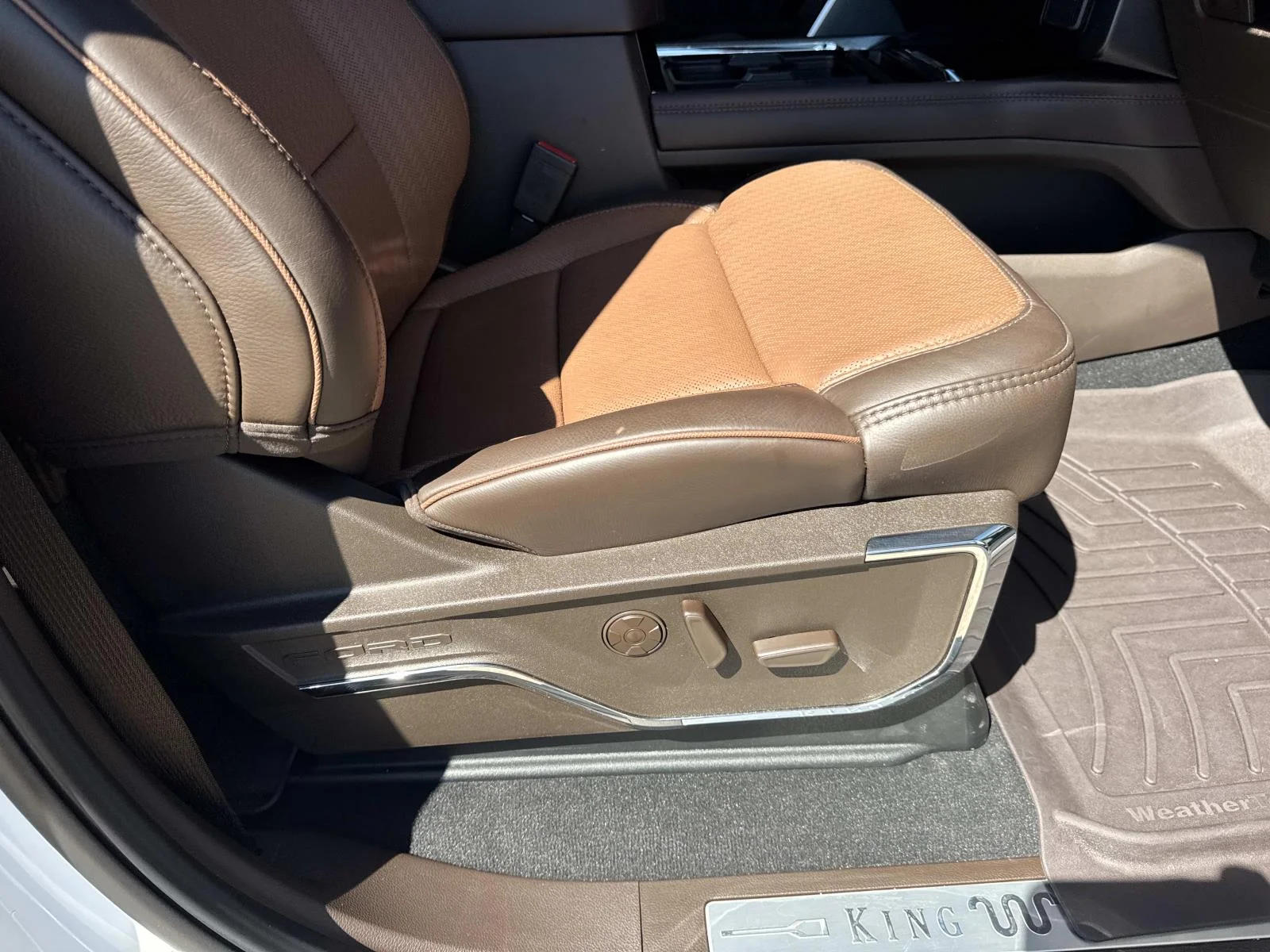 Used 2026 STAR WHITE METALLIC TRI-COAT Ford King Ranch image 12