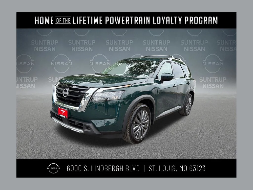 2025 Nissan Pathfinder SL 2WD's photo