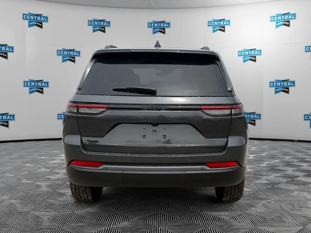 New 2026 Gray Jeep Altitude image 4