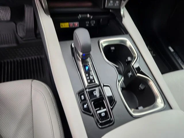 New 2026 Eminent White Pearl Lexus PREMIUM PLUS image 13
